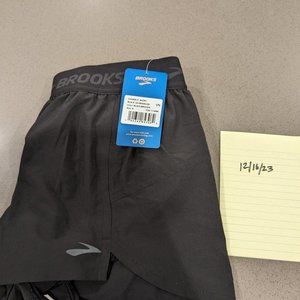 Brooks 3" running shorts (women's S)